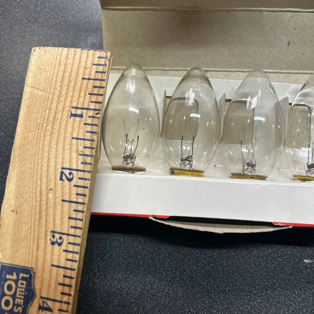 C 9 1/4 parallel type bulbs Item No. 4940C